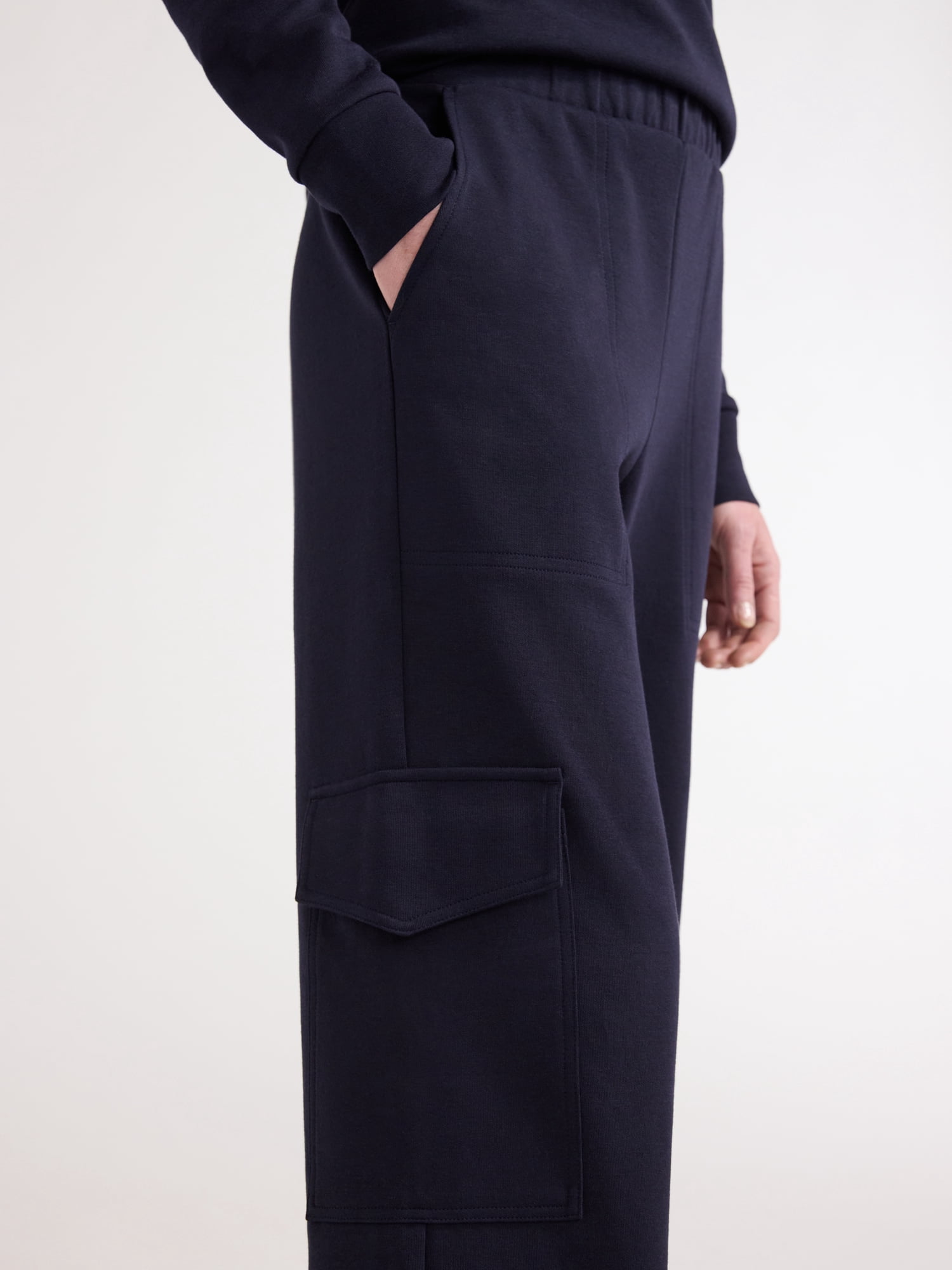 Free Assembly Women's and Women's Plus Wide Leg Knit Cargo Pants, 30” Inseam, Sizes XS-4X