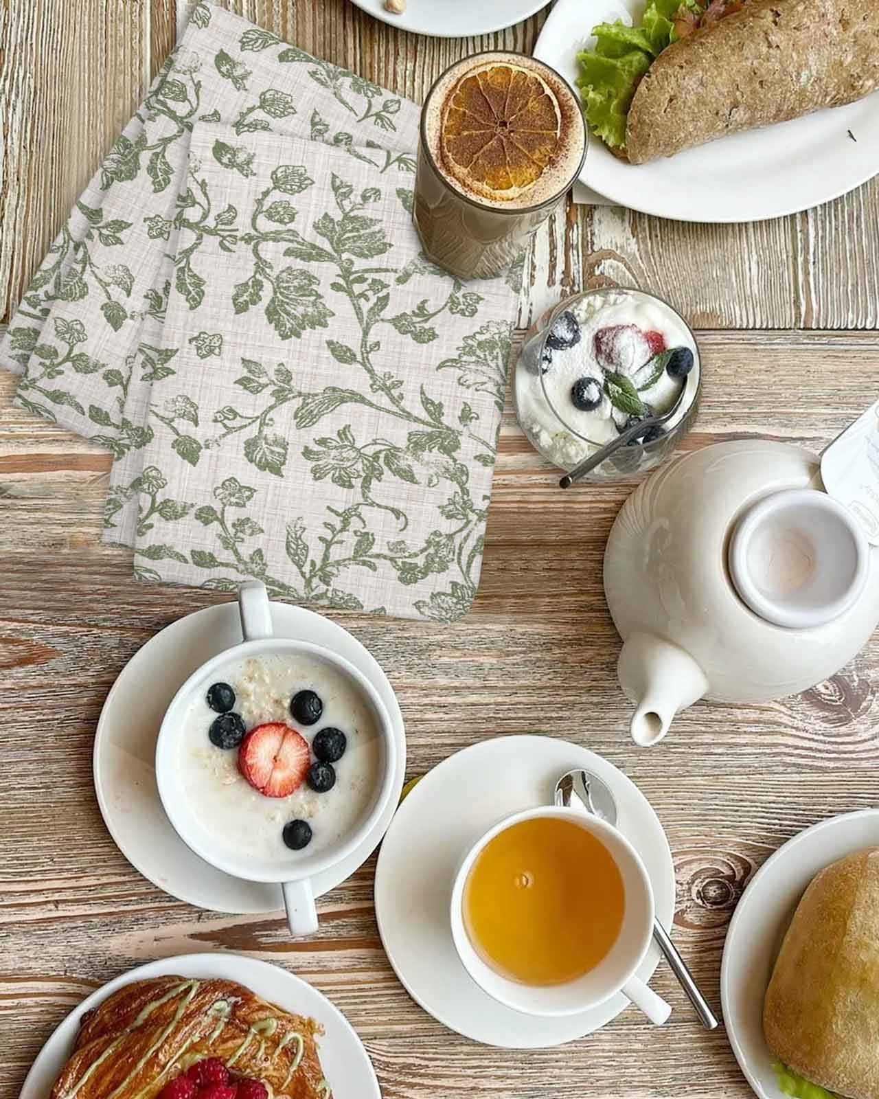 Spring Flowers Kitchen Dish Towels for Drying Dishes Set of 2, Farmhouse Sage Green Pastoral Floral Leaf Waffle Weave Microfiber Hand Tea Bathroom Towels Quick Dry & Absorbent Towel 15.7x23.6