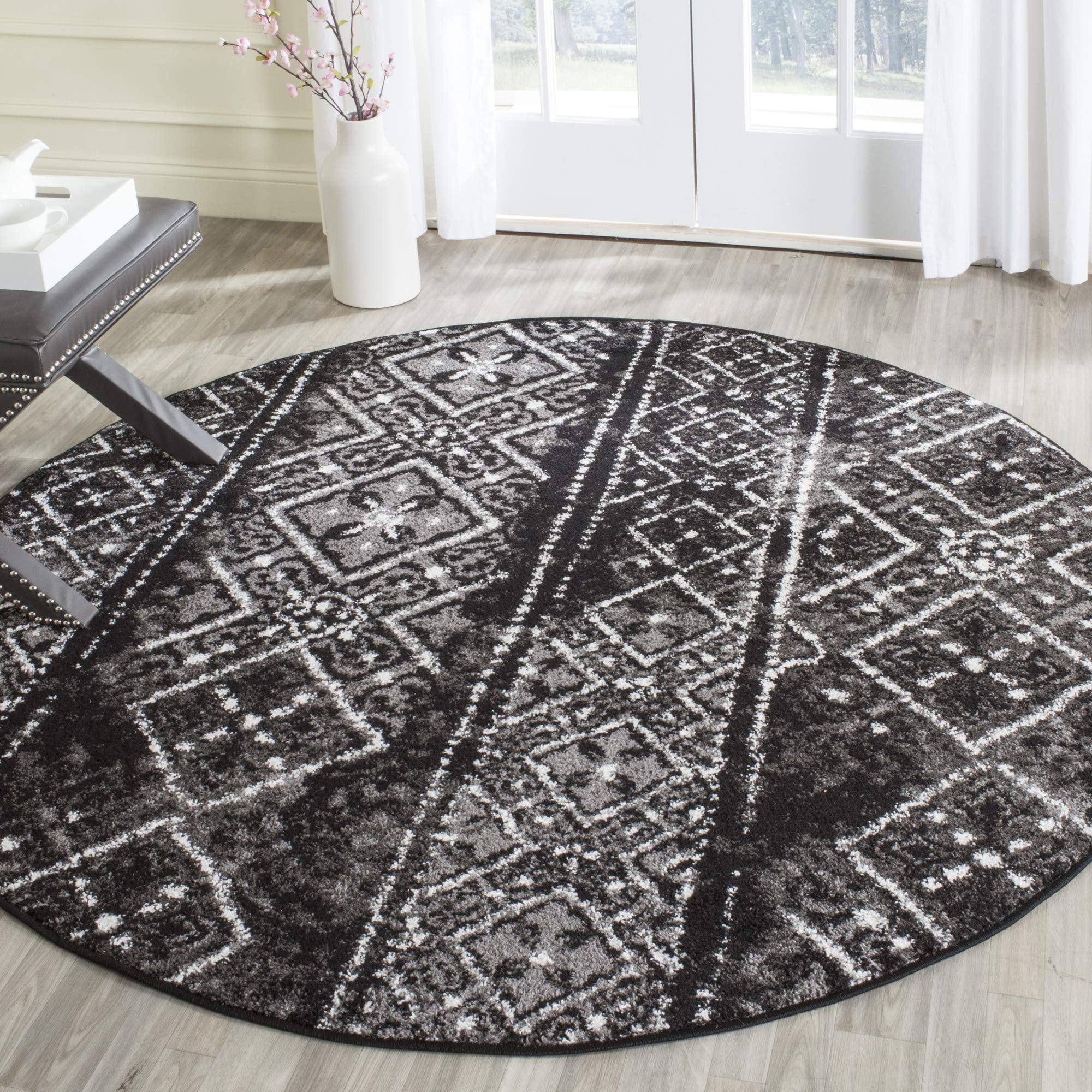 SAFAVIEH Adirondack Montague Geometric Area Rug, Black/Silver, 6' x 6' Round