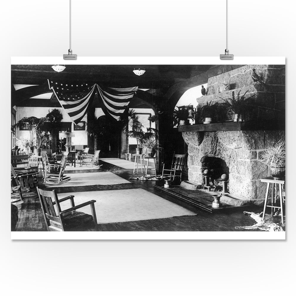 Bend, Oregon Interior View of Pilot Butte Inn (16x24 Giclee Gallery