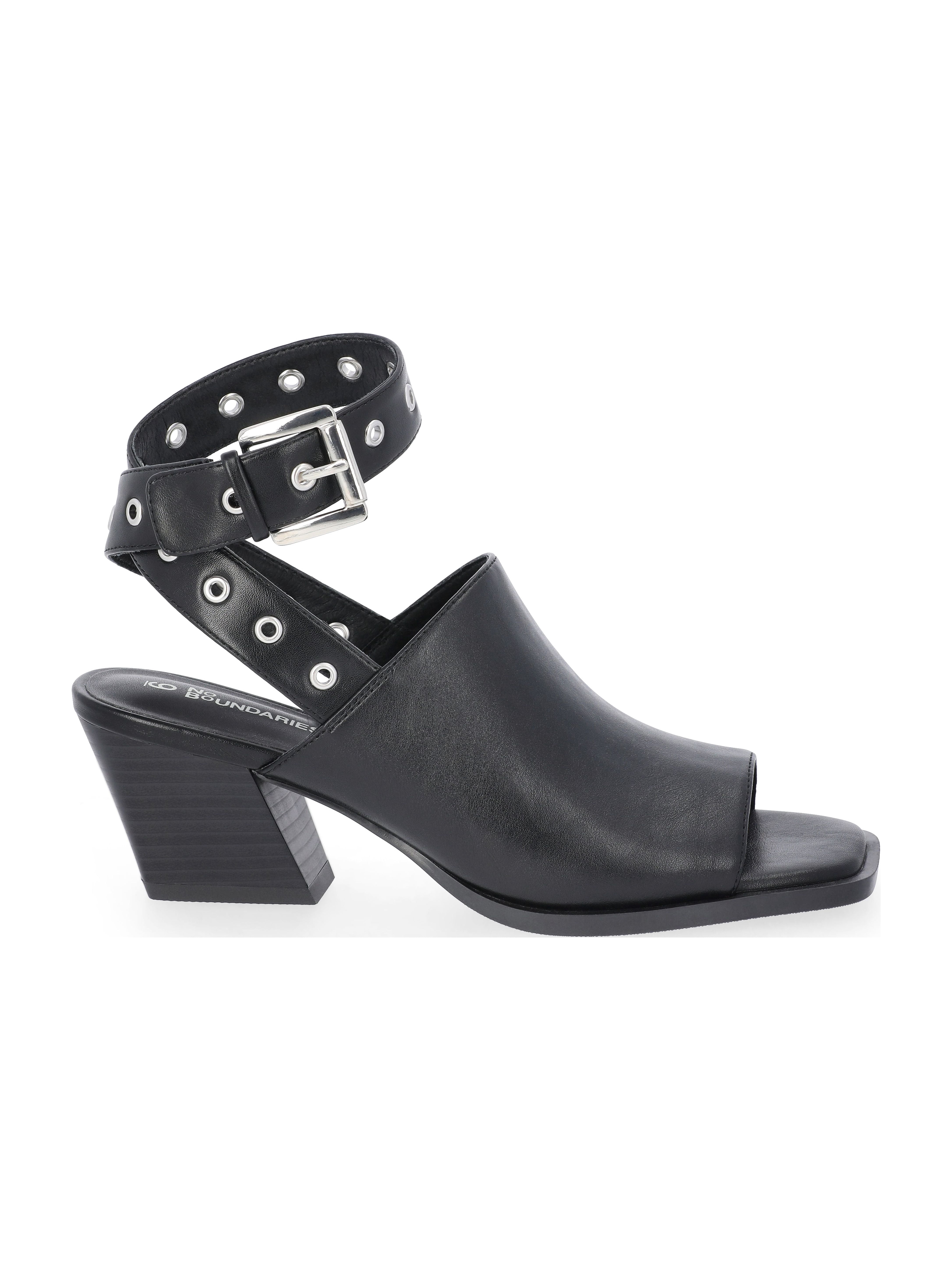 No Boundaries Women's Buckle Sandal Block Heels