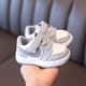 thumbnail image 4 of Zapatillas de deporte para niños y niñas, zapatos de tabla, primavera y otoño, estilo coreano, zapatos de bebé para niños, zapatos de una sola capa, zapatos para niños pequeños, 4 of 6