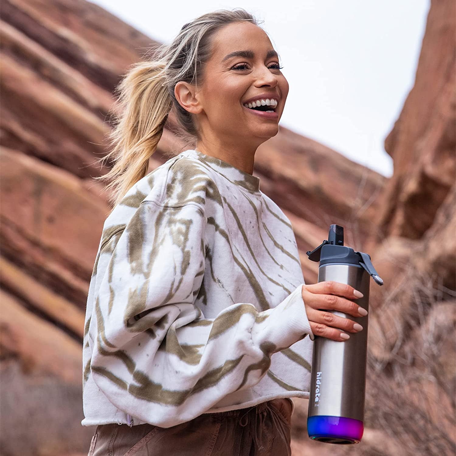 【新品未使用☆超美品】HidrateSpark PRO STEEL 水筒 HidrateSpark PRO 32oz. Insulated Stainless Steel Bluetooth