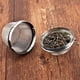 thumbnail image 4 of Injueey Filtro de té Gancho de cadena extendida Infusor de té Colador de condimentos de especias de acero inoxidable Filtro de separación de Teteras Injueey HA1623-00B, 4 of 6