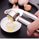 thumbnail image 3 of Prensa de ajo de acero inoxidable, prensa de ajo, dispositivo multifuncional para golpear ajo, dispositivo para pelar ajo, herramienta de cocina, 3 of 5