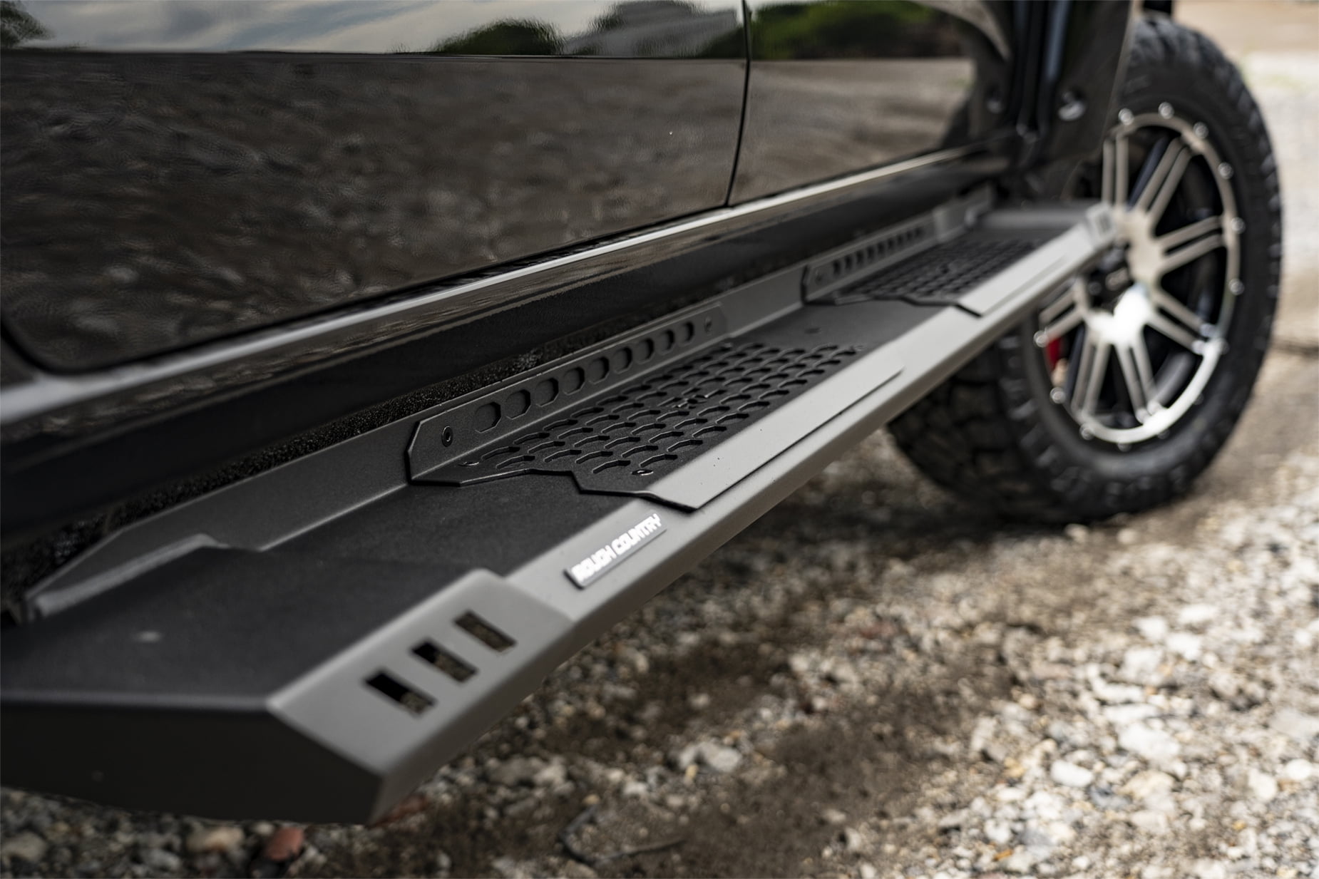 rough country hd2 running boards ram 1500