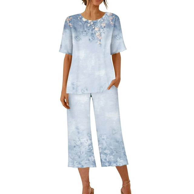 Mikilon Pyjama Décontracté pour Femmes, Ensemble de Sommeil, Imprimé Vintage, Manches Courtes, Pantalon Capri, 2 Pcs, Col Rond, Tenue de Détente Décontractée avec Poches, Ensemble 2 Pcs, Bleu Pâle, M