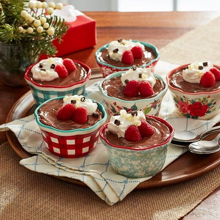 Pioneer top woman ramekin