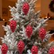 thumbnail image 3 of Juego de adornos para árboles de Navidad | 6pcs 9.3cm Colgantes de bola de plástico para decoración navideña, decoraciones colgantes ligeras, irrompibles, rojo y dorado, exhibición festiva para el, 3 of 7