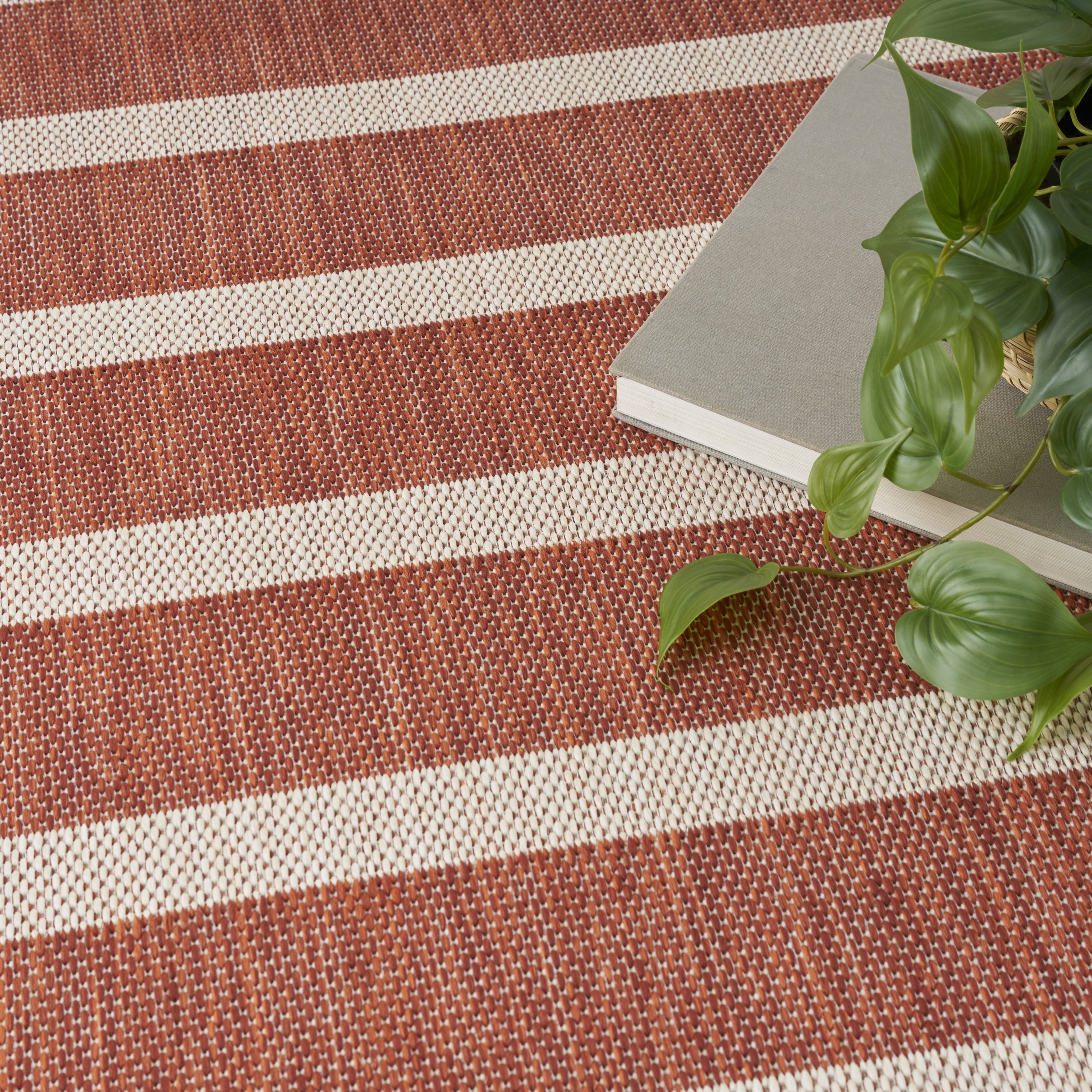 Nourison Positano Indoor/Outdoor Terracotta Ivory 8' x 10' Area Rug (8x10)