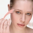 thumbnail image 4 of Cuchilla para cejas fácil de usar para principiantes, con protector para una piel suave y un resultado preciso., 4 of 6