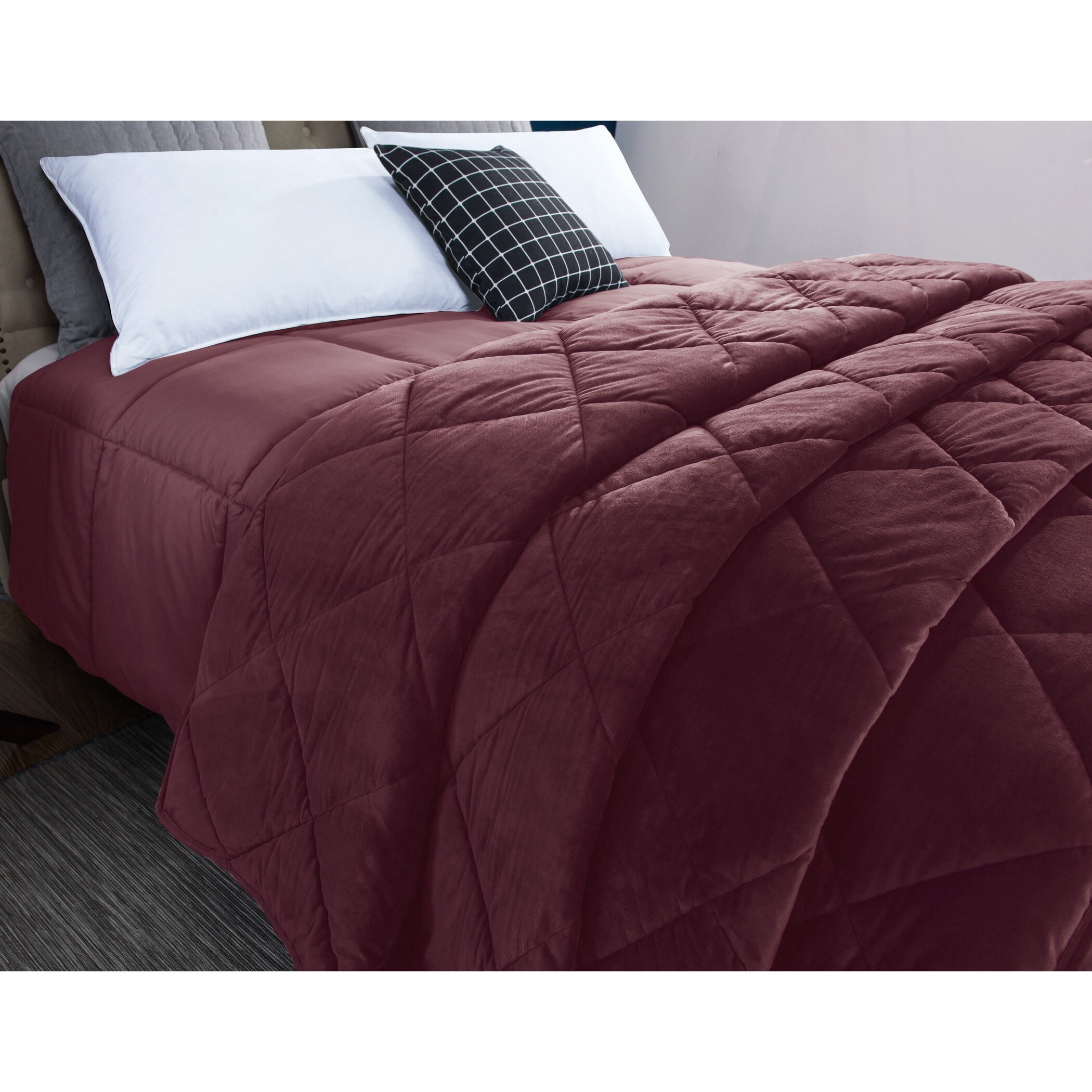 St. James Home 2pc Velvet blanket & Microfiber Comforter Set, Tawny Port, Full/Queen