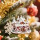 thumbnail image 4 of Adorno Navideño Colgante de Acrílico con Forma de Casita Nevada de 8 Cm | Varios Diseños | Incluye Cordón | Incluye Caja de Regalo, 4 of 6