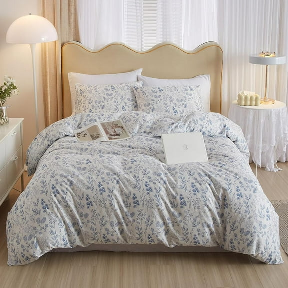 White Blue Floral Cottagecore Boho Comforter Set, Full Size, 3 Piece, 1 Comforter & 2 Pillowcases, All Season