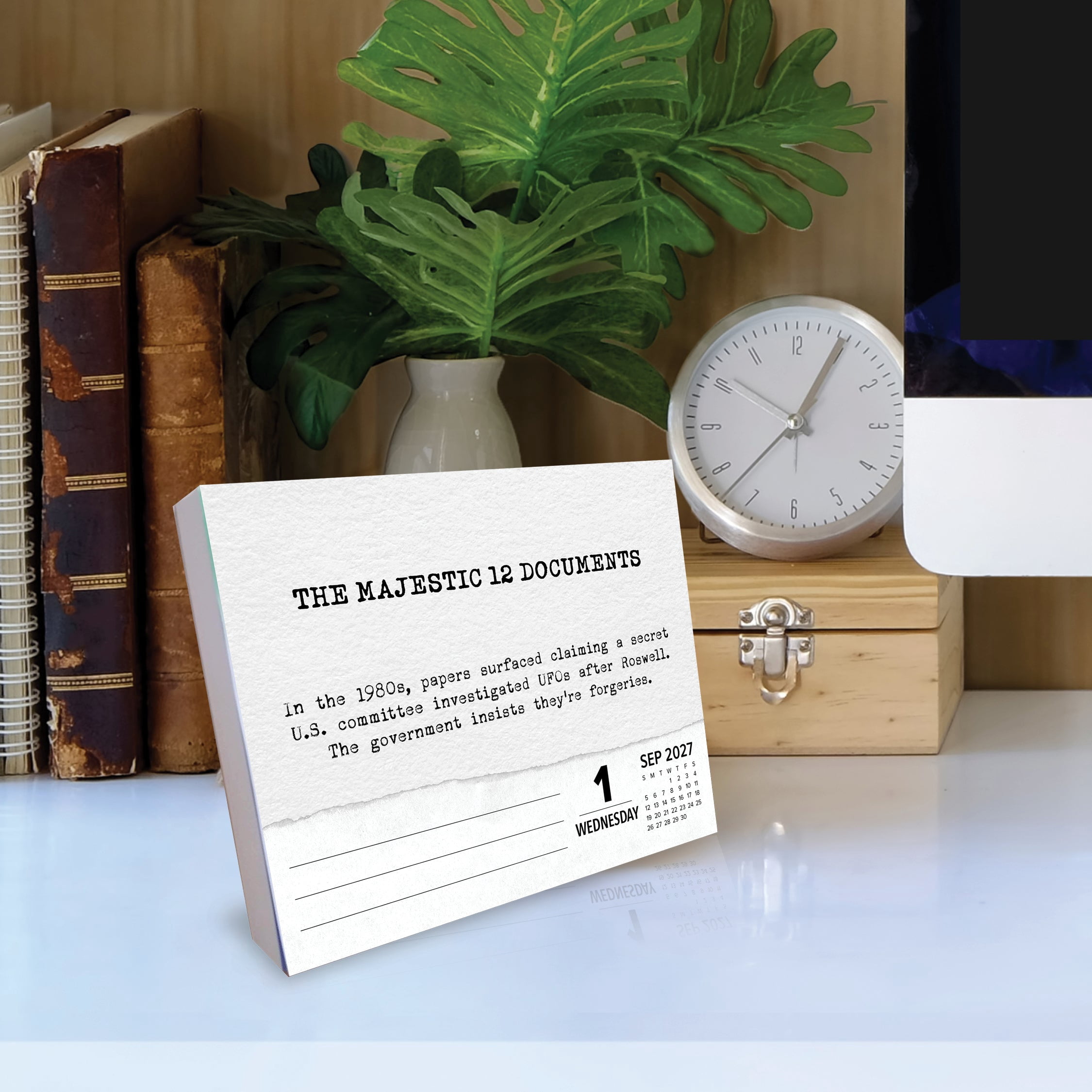 Willow Creek Press, Conspiracy of the Day 2027 Box Calendar