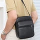thumbnail image 1 of Bolso de hombro de piel sintética para hombre | Bolso bandolera informal de negocios | Mochila pequeña | Correa ajustable de piel sintética resistente | Uso diario en viajes y trabajo, 1 of 6