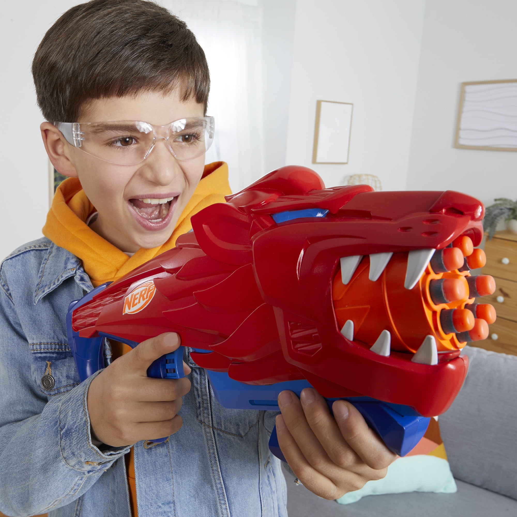Nerf Wild Lionfury, Easy Play Dart Blaster with 16 Elite Darts, Ages 6 & Up Kids Toys for Outdoor Summer Games Ages 6 and Up