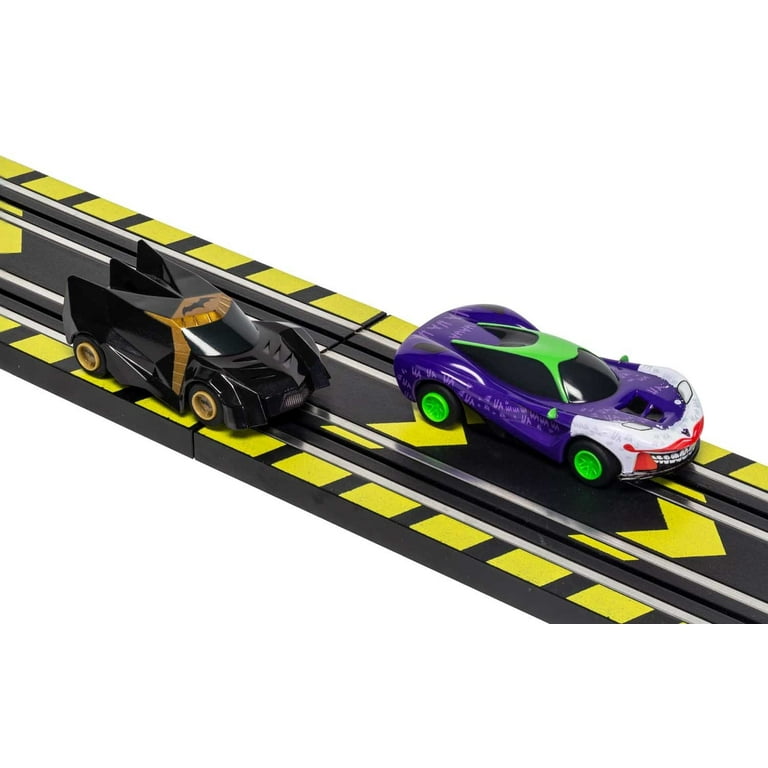 Micro Scalextric Justice League Batman vs Joker Battery Powered 1:64 Slot  Car Race Track Set G1155T 