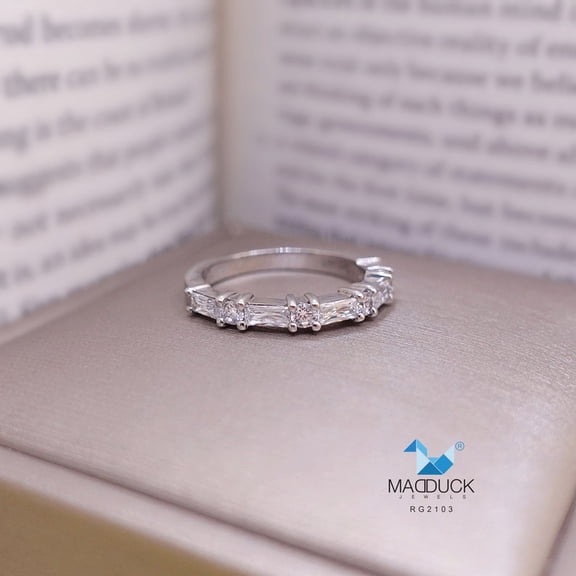 Cubic Zirconia / Sterling Silver 925 Ring / Rhodium plated Nickel-Free / MadDuckJewels RG2103 / Thailand Jewelry