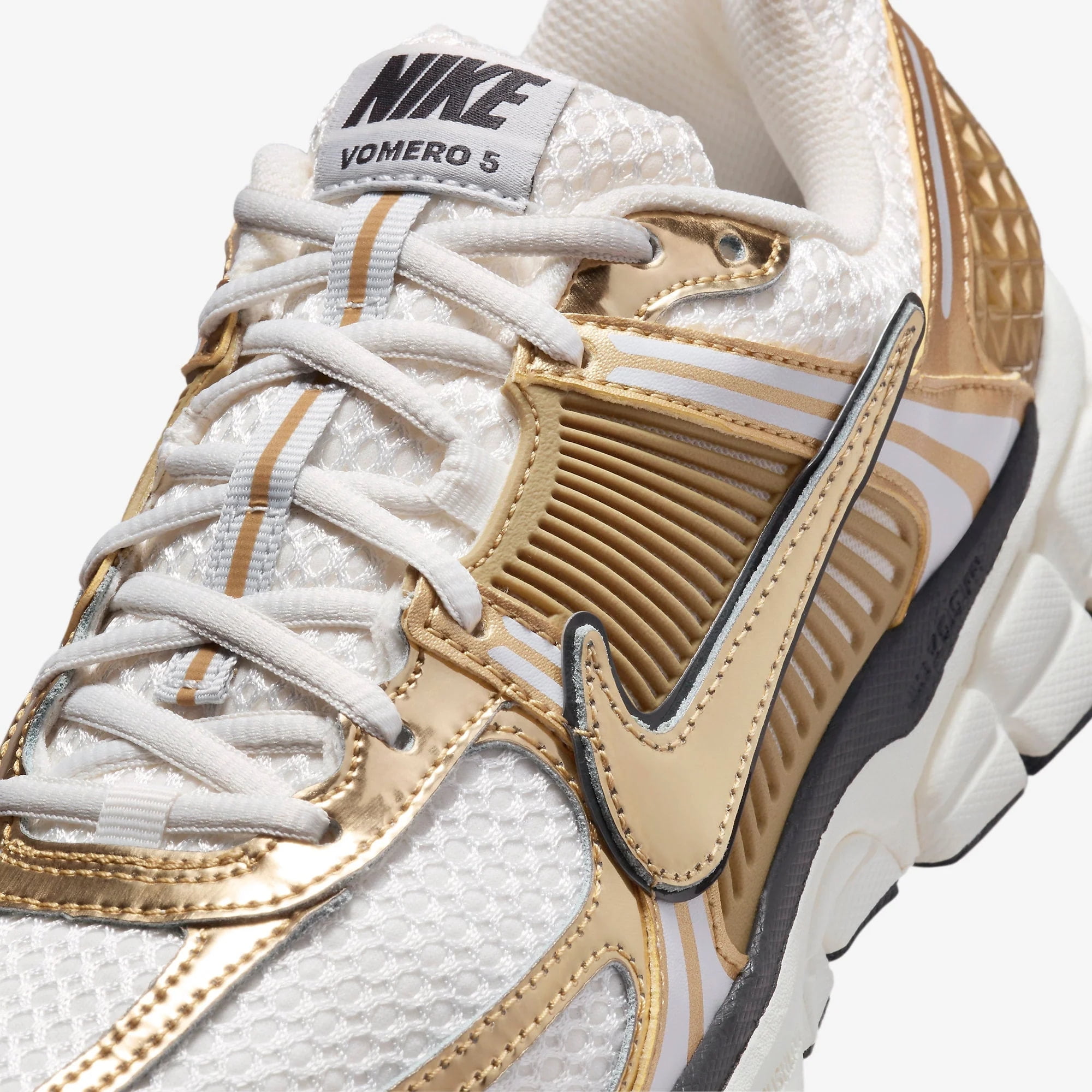 Women's Nike Zoom Vomero 5 Photon Dust/Metallic Gold (HF7723 001) - 7