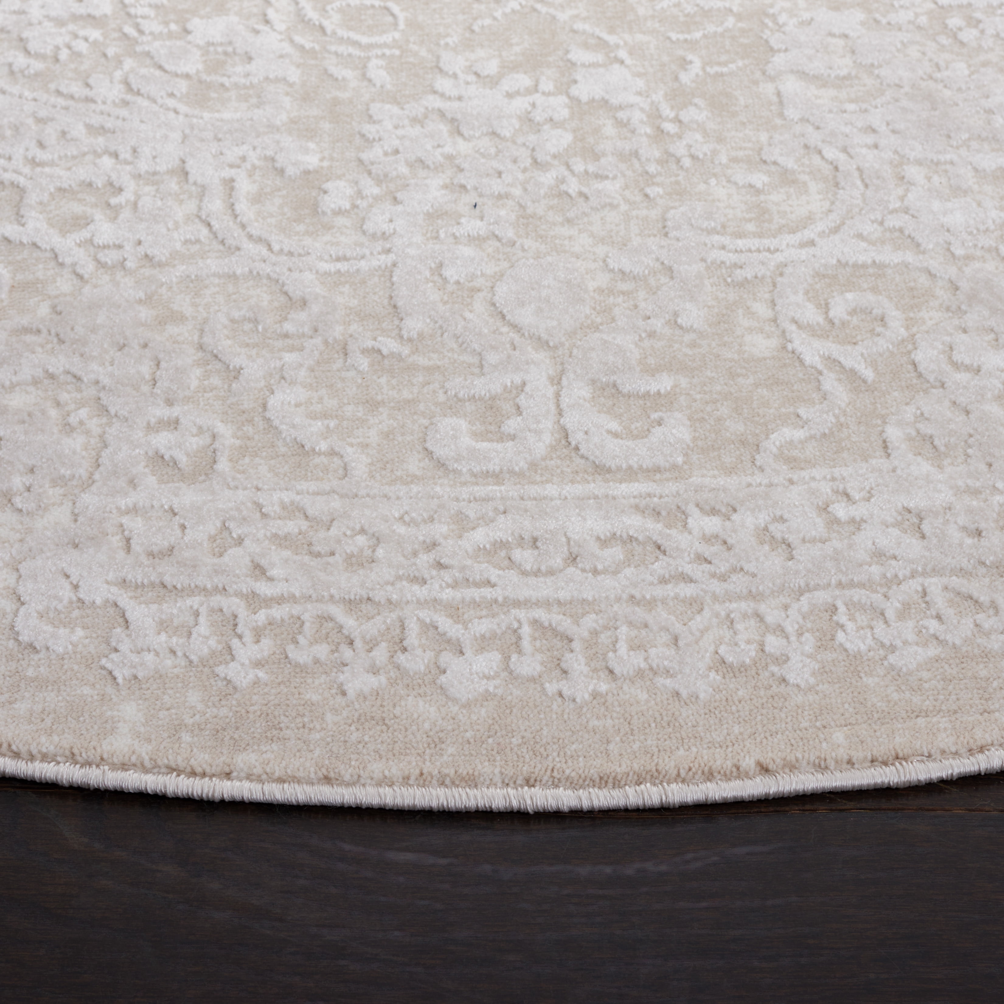 SAFAVIEH Reflection Sophia Traditional Area Rug, Cream/Ivory, 8' x 8' Round