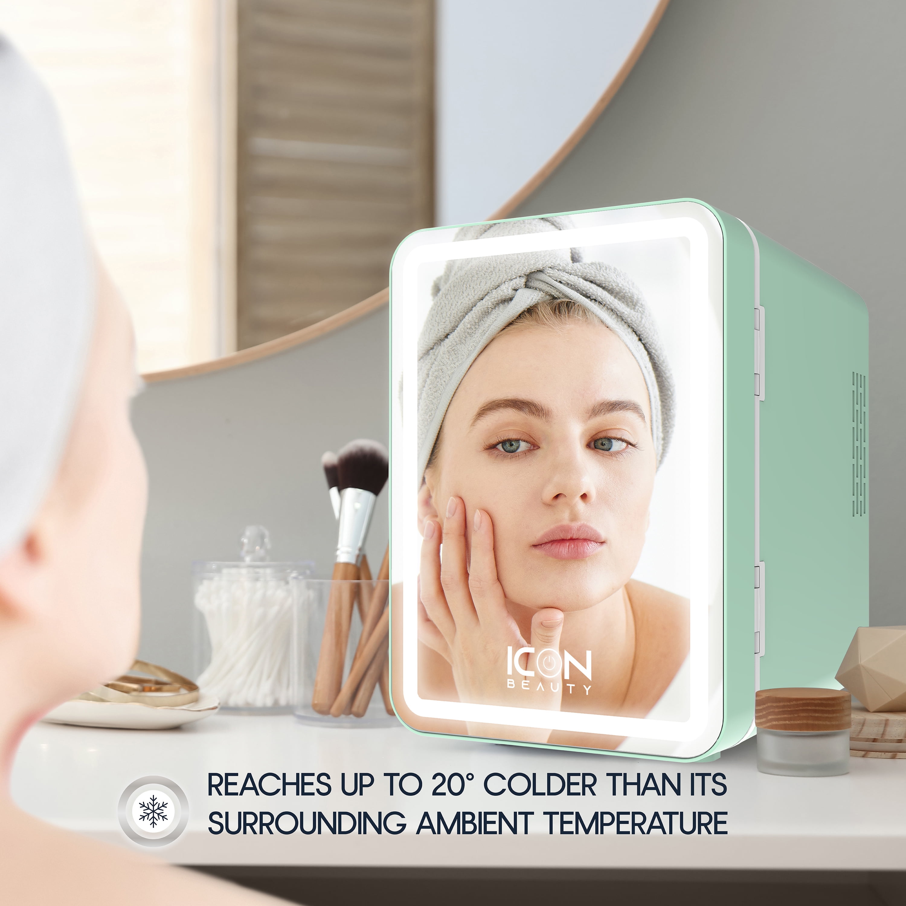 Icon Beauty LED Mirror Door 6.75in. Mini Cooler, 4-Liter Compact Mini Fridge with Touch-Control LED Light and Standard Door, New