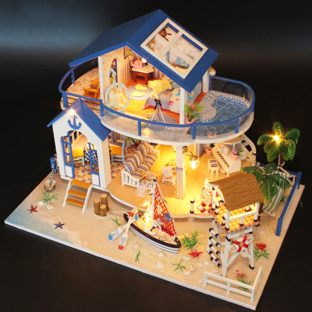 mini dollhouse