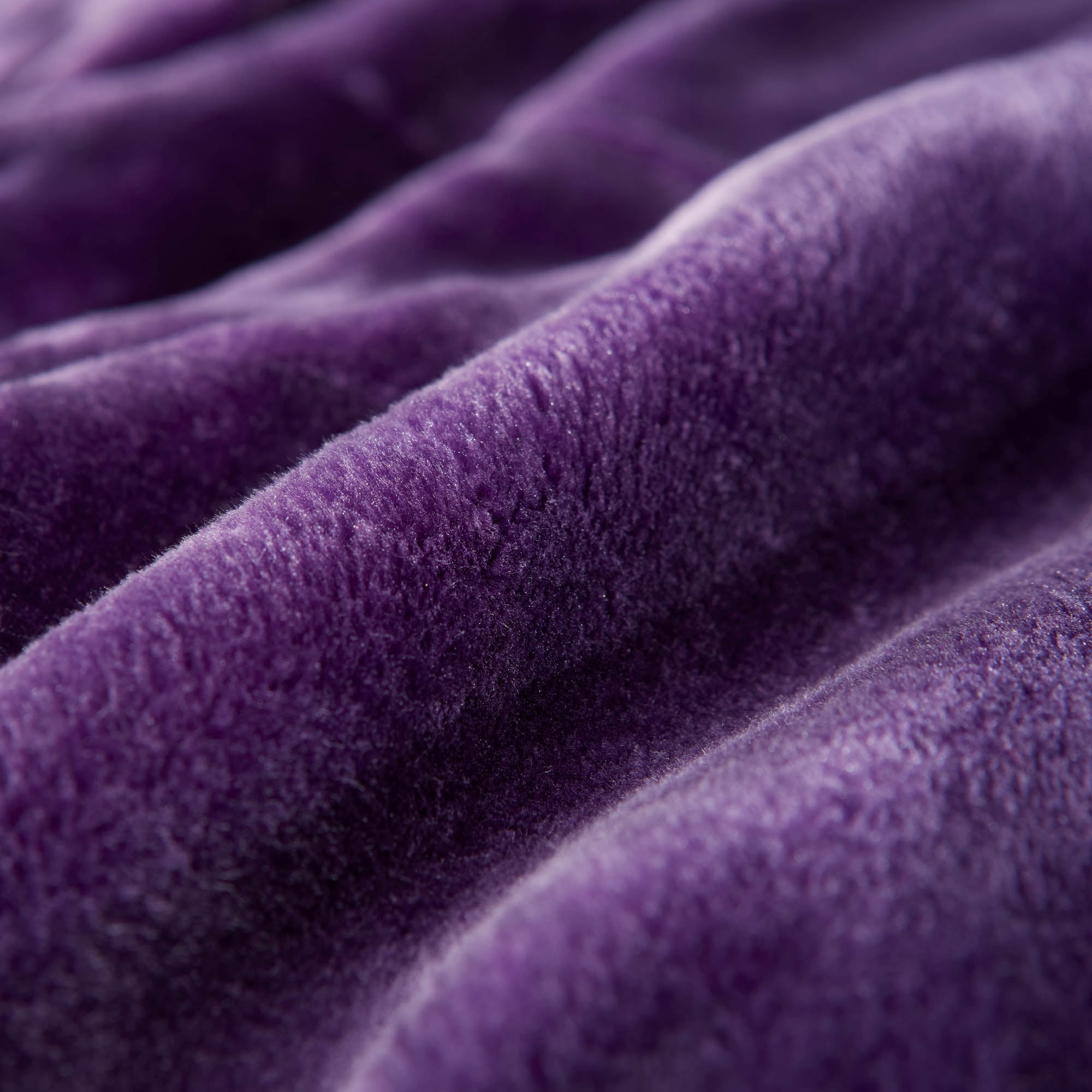 Clara Clark Ultra Plush Heavy Thick Raschel Imitation Mink Bed Blanket, 55 x 82, Eggplant