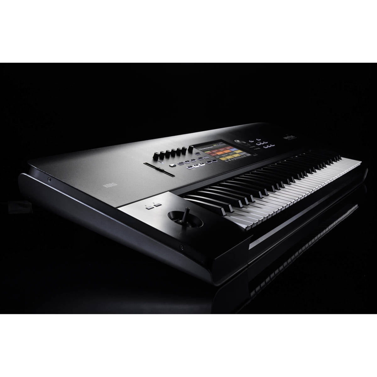 Korg Nautilus AT 88-Key Music Synth/Workstation Keyboard with Aftertouch, Black