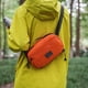 thumbnail image 5 of Bolsa bandolera Bolsa de pecho para exteriores, de nylon, impermeable, de gran capacidad, ligera, para almacenamiento versátil para viajar, deportes, para desplazarse, negra, beige, 5 of 7