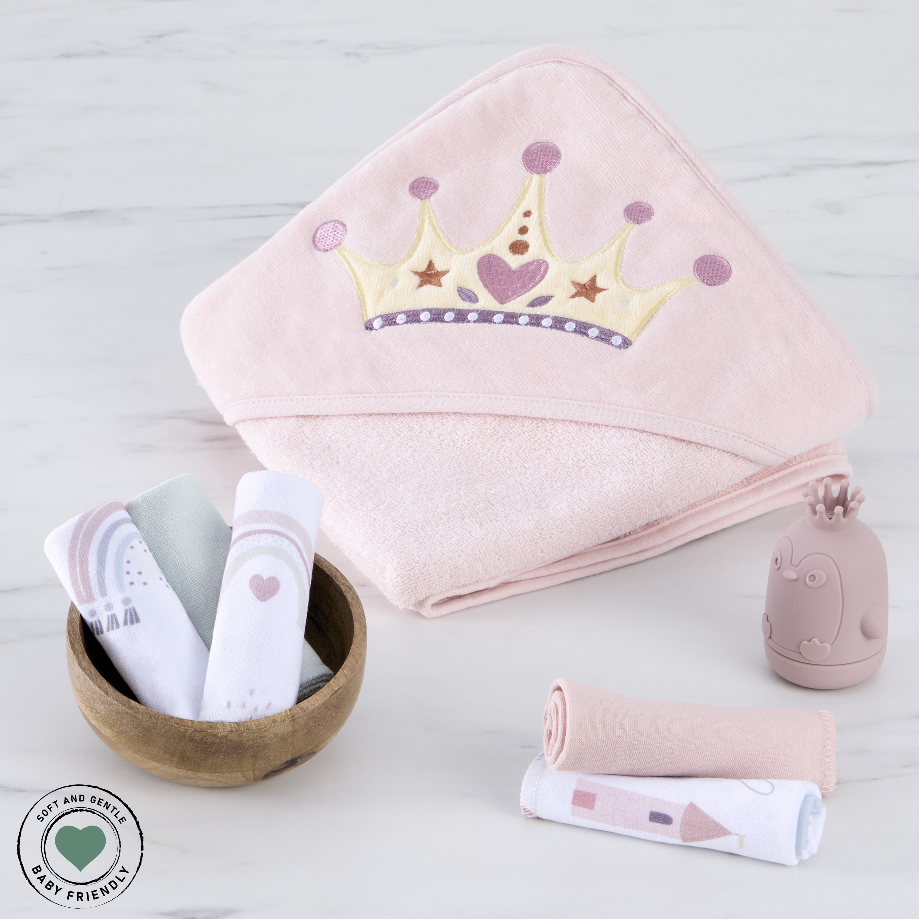 Evolur Enchanted Dreams 6 pc Gift Set - Hooded Towel & 5pc Wash Cloths, Princess Print