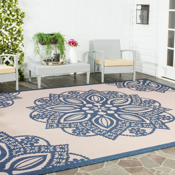 Safavieh Courtyard Millicent Medallion Indoor/Outdoor Area Rug, 6'7" x