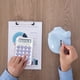 thumbnail image 1 of Calculadora de escritorio de 8 dígitos con botones grandes de caramelo | Diseño transparente y atractivo para estudiantes y la escuela | Mini calculadora portátil para oficina y hogar, 1 of 8