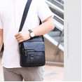 thumbnail image 3 of Bolsos Para Hombre Bandolera Piel Sintética 3pzs  Negro, 3 of 5