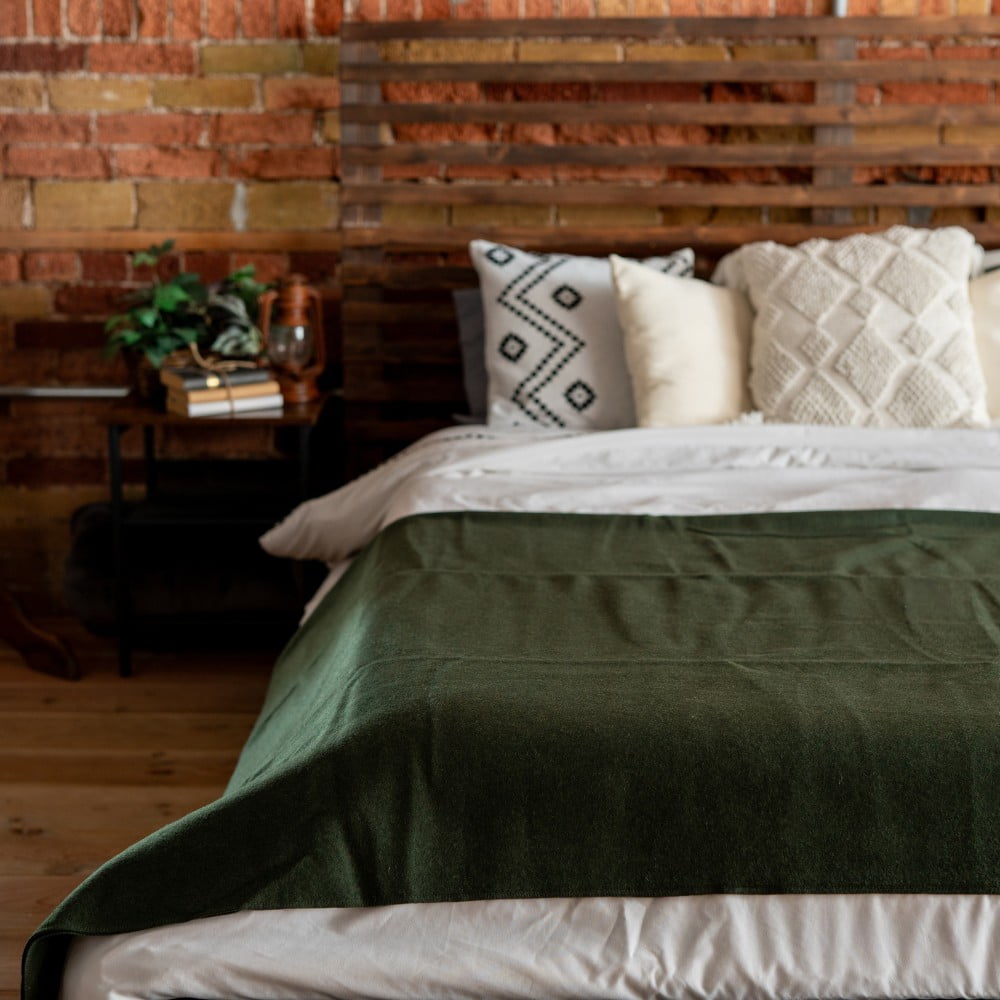 Arcturus Lake Tahoe Wool Bed Blanket - Queen Size (90"x 96") - Thick, Washable, Large Wool Blanket