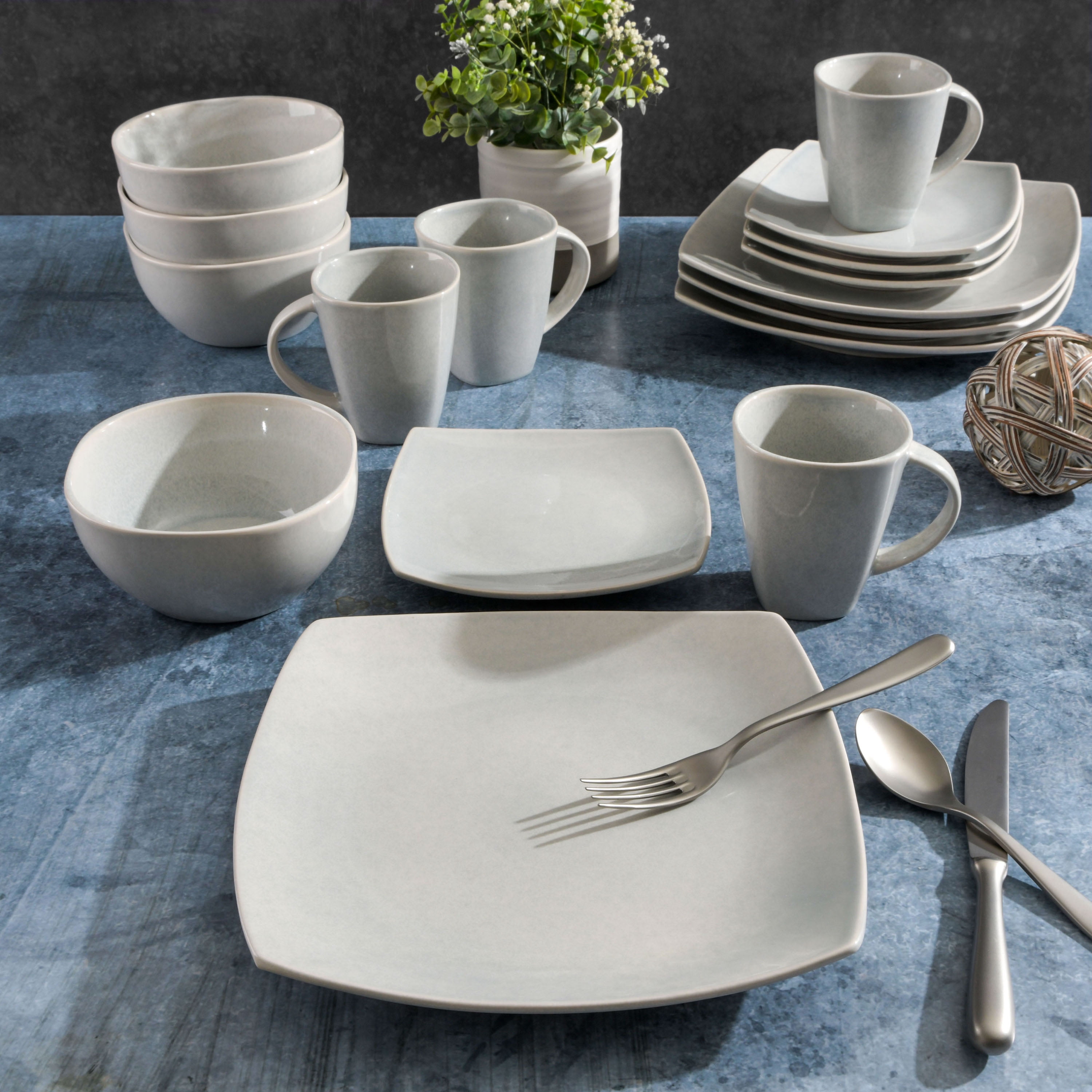 Gibson Grey Square Dishes Gibson Soho Lounge Square 16-Piece