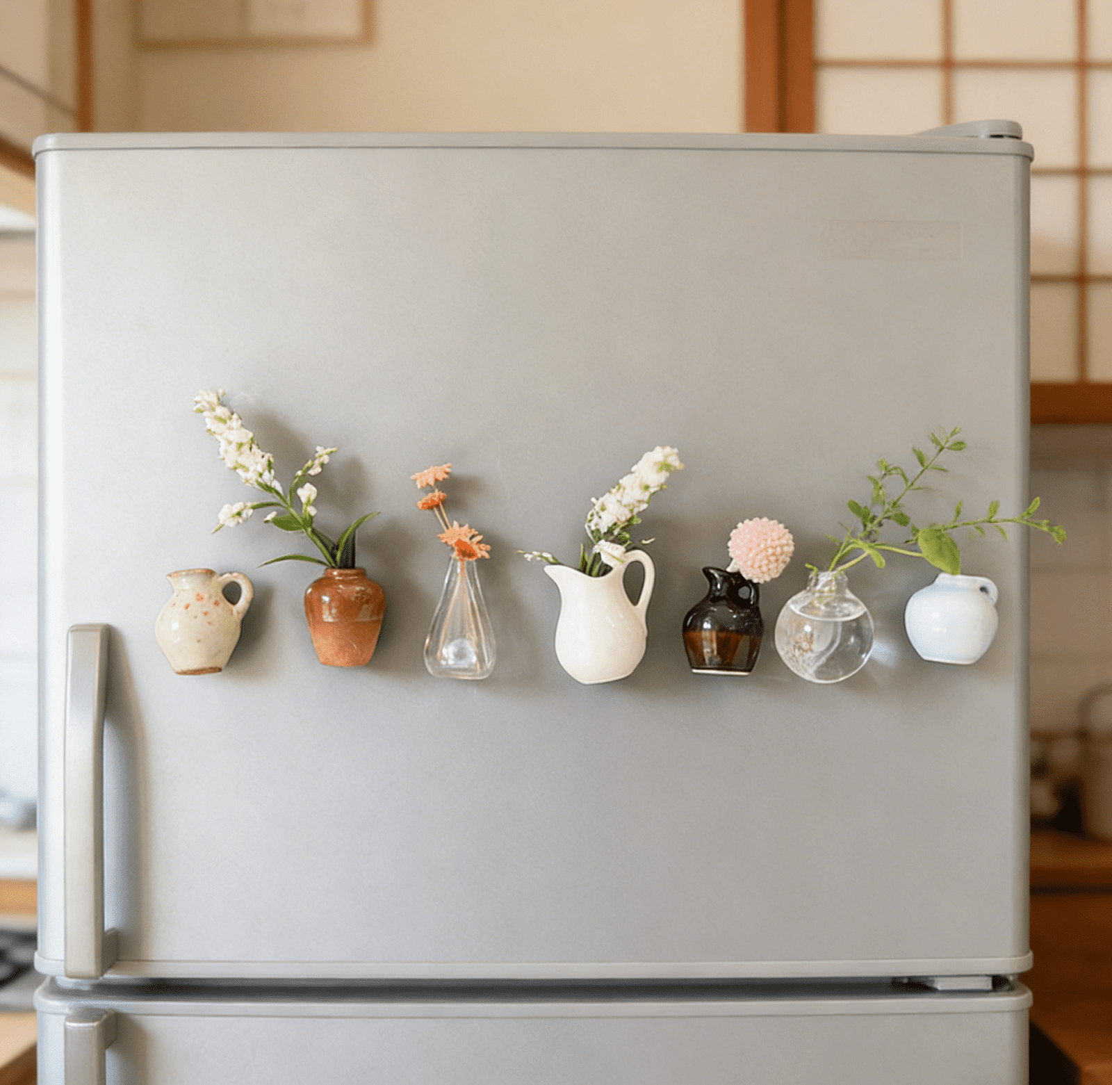 7pcs Mini Vase Fridge Sticker Set, Easter Cute Decorative Refrigerator Magnets for Home Kitchen, Easter and Mother's Day Fridge Aesthetic Decor Accessory for Refrigerator Surface Decoration