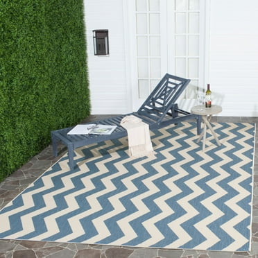 Safavieh Courtyard Bailey Chevron Indoor/Outdoor Area Rug, 6'7