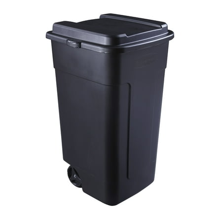 Rubbermaid 50-Gallon Wheeled Roughneck Trashcan, Black - Walmart.com