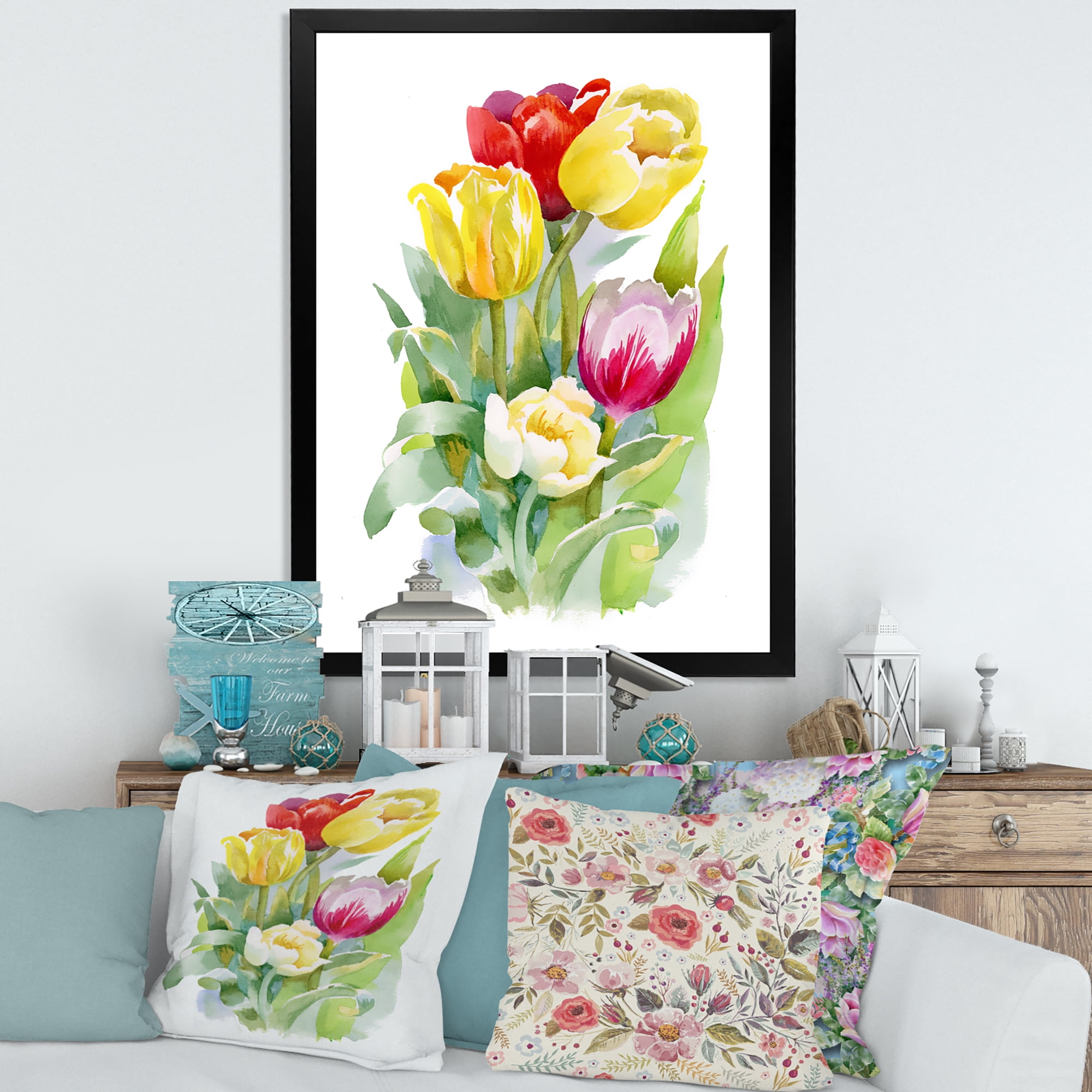 Designart 'Bouquet of Red and White Tulips' Traditional Framed Art Print