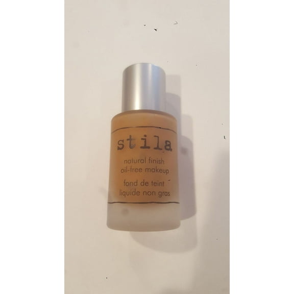 Stila Natural Finish Oil-Free Makeup H BRAND NEW