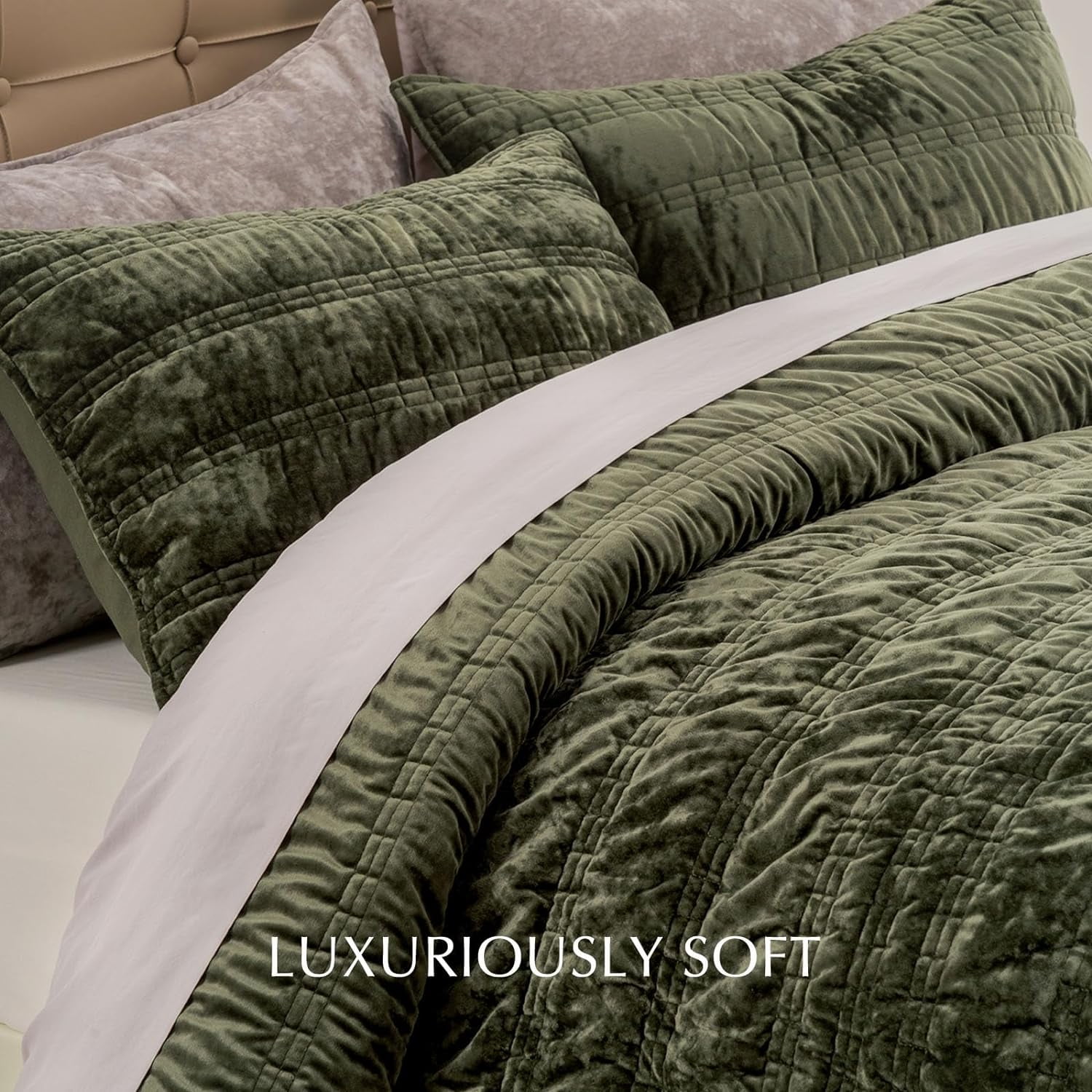 EVERGRACE Luxury Ruched Velvet Quilt King Size, Ultra Soft Bedspread Coverlet Set, Lightweight Velvet Comforter, Quilted Bedding Cover with 2 Matching Shams for All Season, Olive Green