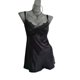 thumbnail image 1 of Victorias Secret lujoso camisón de satén Chico, 1 of 3
