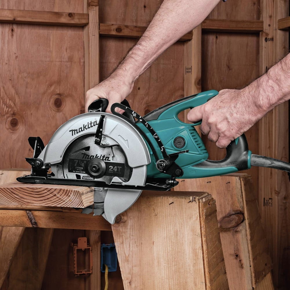 Makita 5477NB 120V Powerful 15 Amp 
