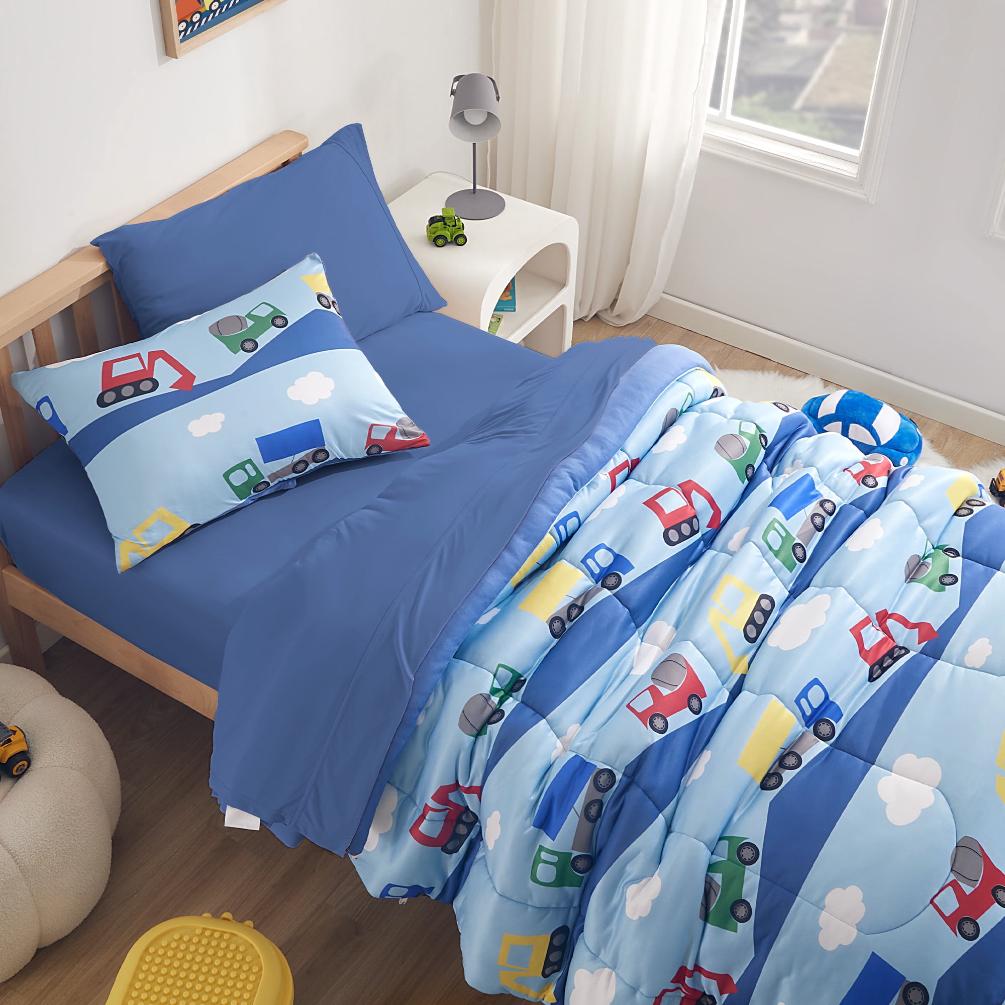 Sleep Zone Kids Twin Comforter Set, Cozy Jersey Knit Bedding Set, Warm and Easy Maintain for All Seasons, 100% Microfiber Bedding Set for Boys, 1 Comforter, 1 Pillowcase (Bulldozers, Twin)