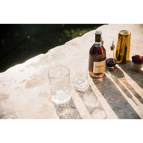 Hennessy VS Cognac 750ml Bottle for Office Breakroom 40% ABV