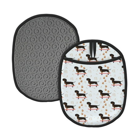 

Naloa Dachshund On A Skateboard Silicone Pot Holders Oven Mitts Heat Resistant Hot Pads Non Slip Pot Holder for Kitchen Baking and Cooking 9.4 x 7.5 Inches