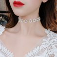 thumbnail image 3 of Collier Ras du Cou pour Femmes Élégant - Collier Clavicule Réglable en Fausse Perle, 3 of 8