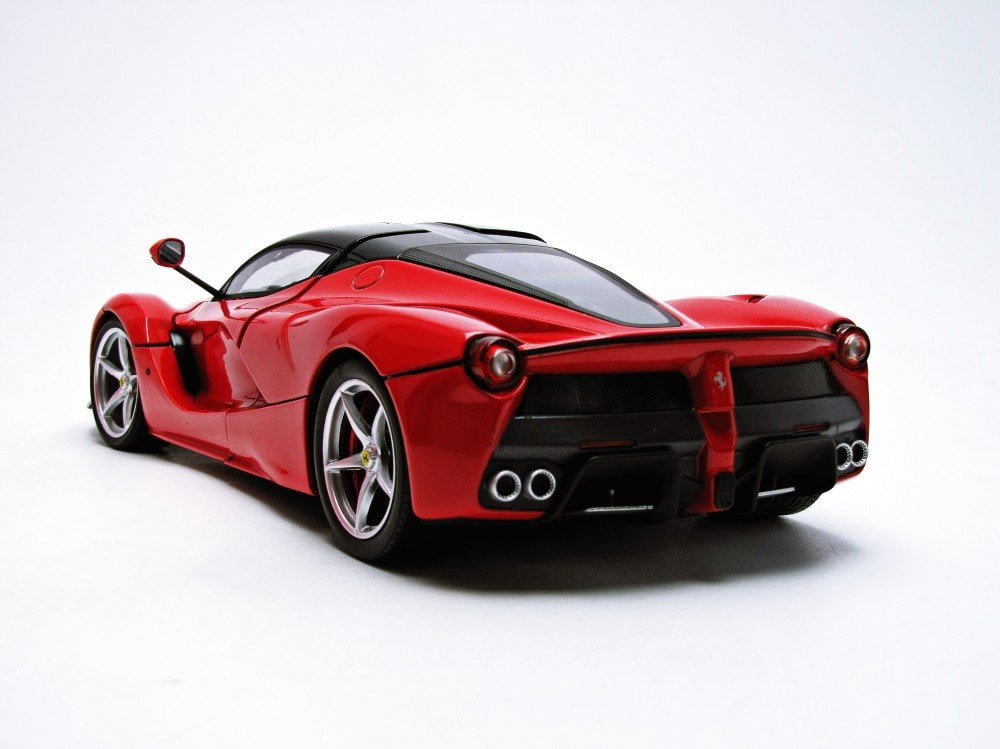 Hot Wheels LaFerrari ミニカー 1:18 1/18 Hot Wheels Ferrari Laferrari F70 Hybrid Matt Black