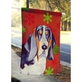 thumbnail image 2 of Carolines Treasures LH9327CHF 28 x 40 Po. Basset Hound Flocons de Neige Rouges et Verts Drapeau de Noël en Toile - Taille Maison, 2 of 4